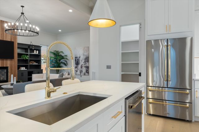 $2,280,000 | 937 South Douglas Avenue, Nashville, TN 37204