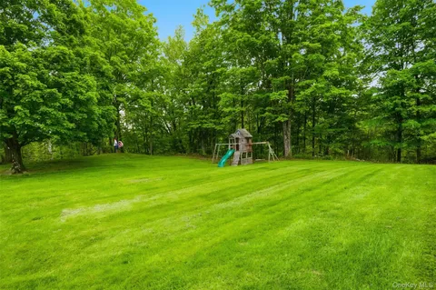 $1,000,000 | 308 Hollow Road, Staatsburg, NY 12580