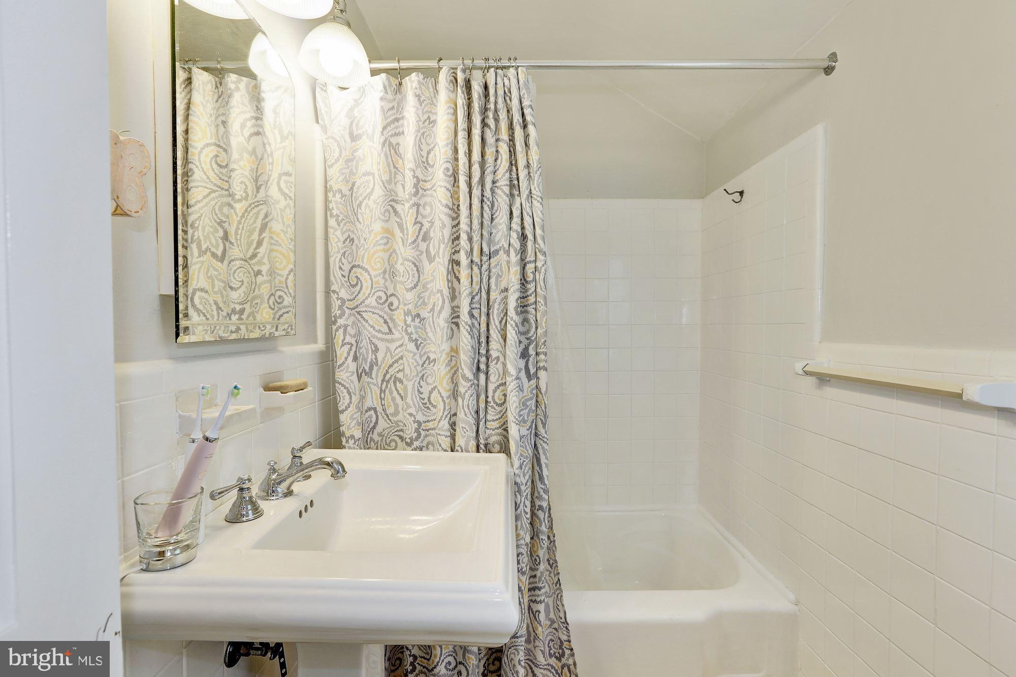 2107 Plyers Mill Road Silver Spring, MD 20902 - Photo 25 of 39
