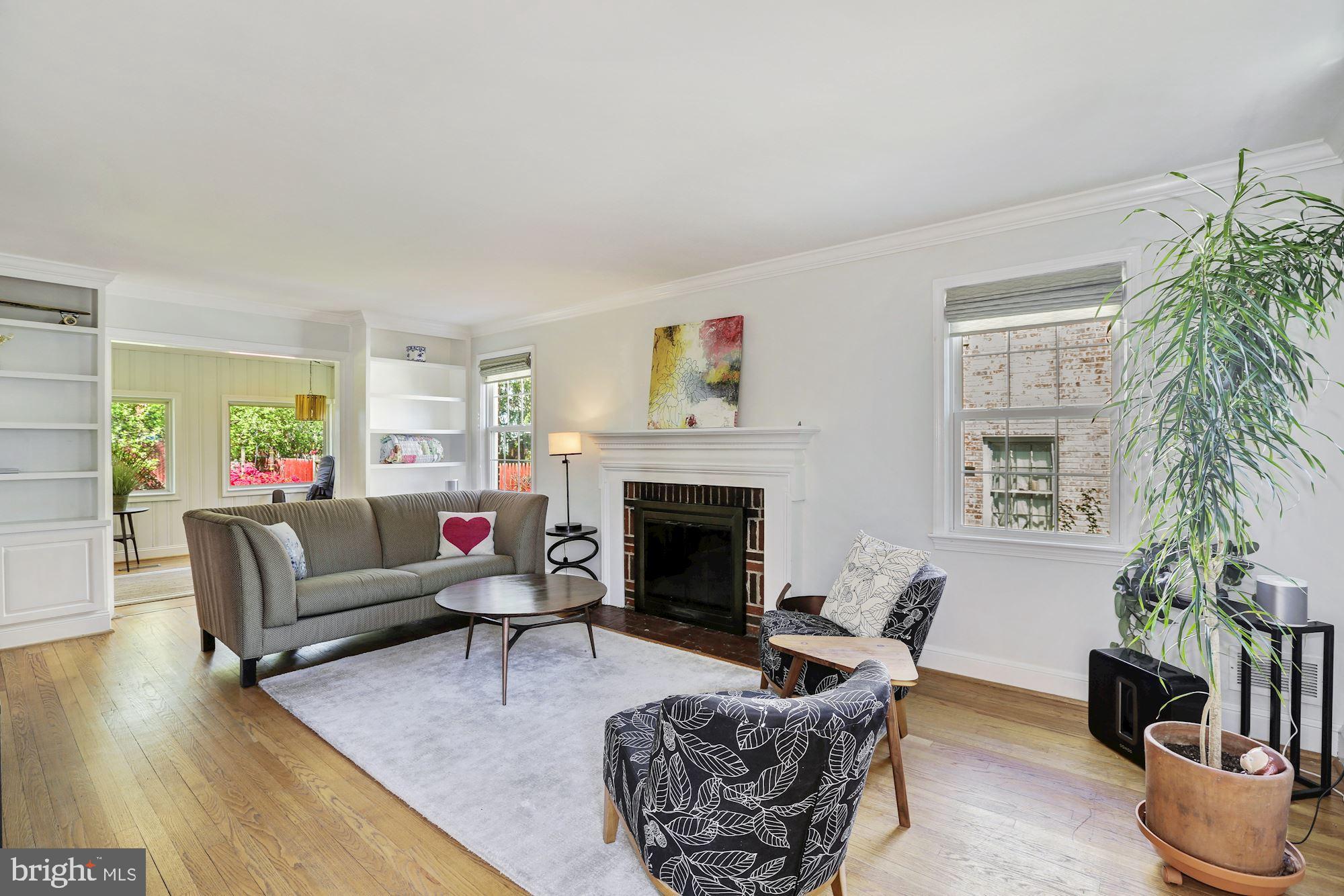 2107 Plyers Mill Road Silver Spring, MD 20902 - Photo 4 of 39