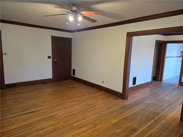 $1,200 | 218 Congress Avenue, Rochester, NY 14611