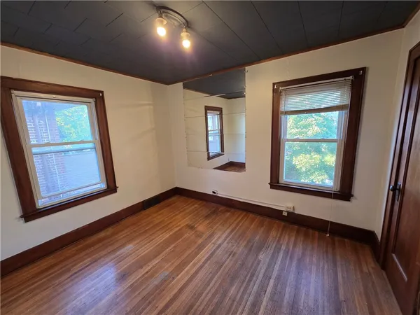 $1,200 | 218 Congress Avenue, Rochester, NY 14611