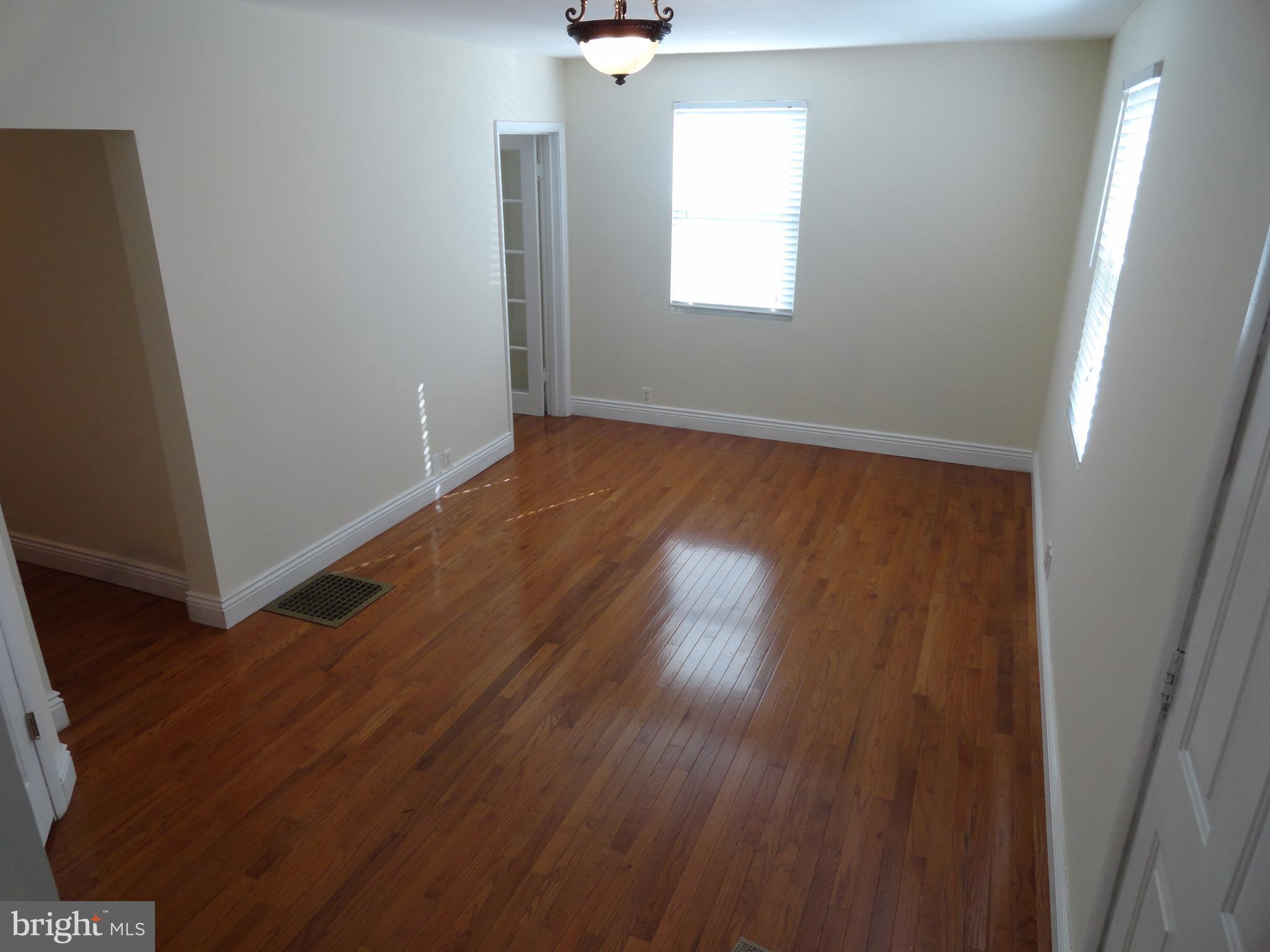 113 Osborn Road Aberdeen, MD 21001 - Photo 3 of 22 Living Room