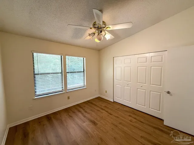 $1,250 | 424 East Burgess Road, Pensacola, FL 32504