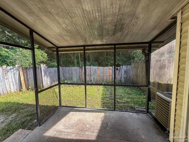 $1,250 | 424 East Burgess Road, Pensacola, FL 32504