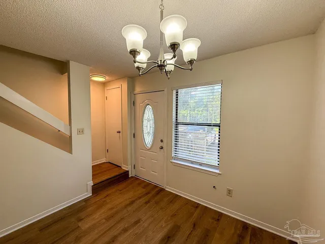 $1,250 | 424 East Burgess Road, Pensacola, FL 32504