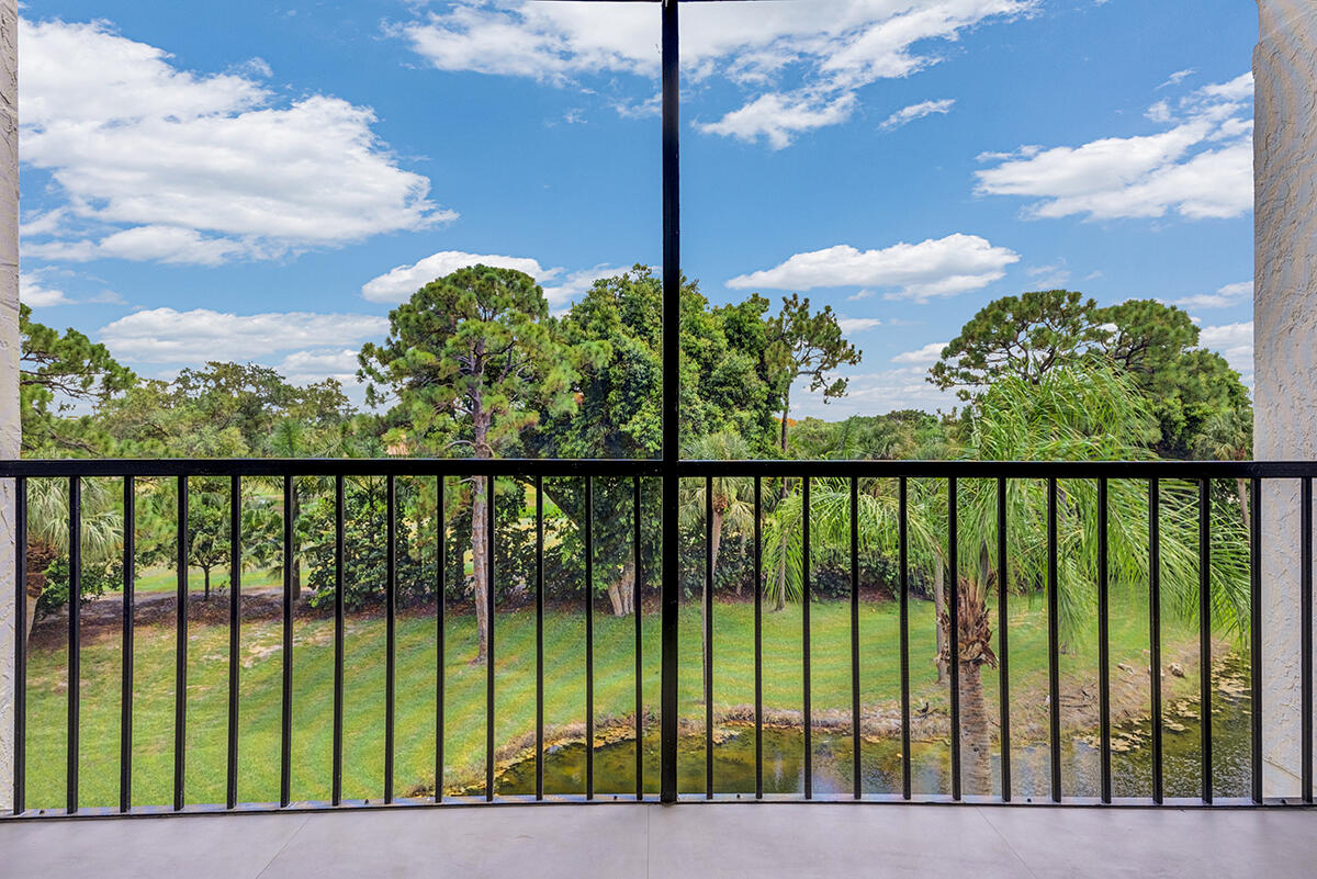 6562 Boca Del Mar Drive, Unit 425 Boca Raton, FL 33433 - Photo 18 of 26 DSC09029