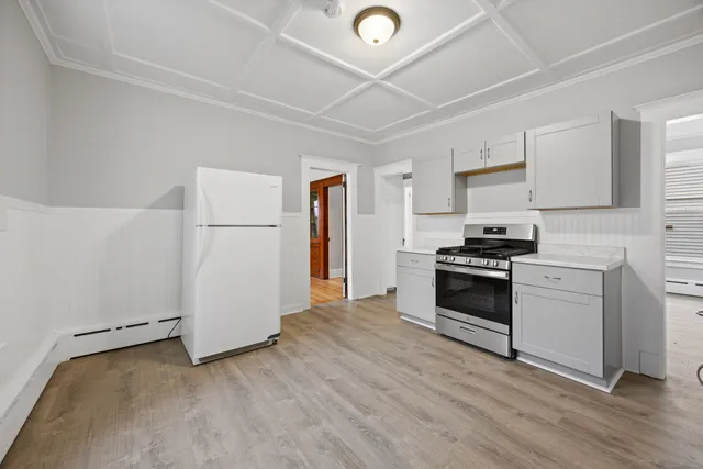 $1,600 | 40 Winthrop Street, Torrington, CT 06790