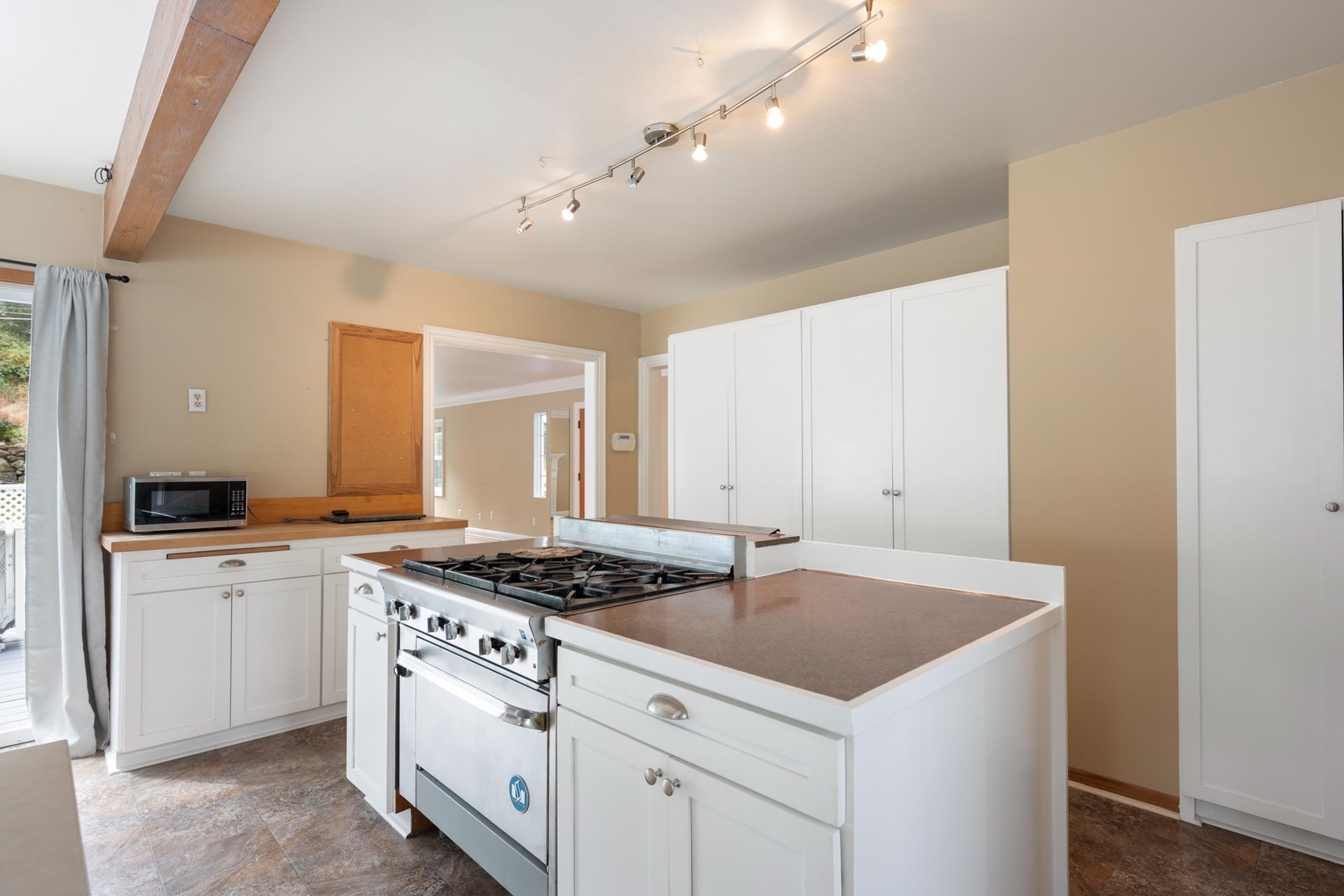 1925 South Syringa Road Spokane, WA 99203 - Photo 18 of 46 Gallery Image 18