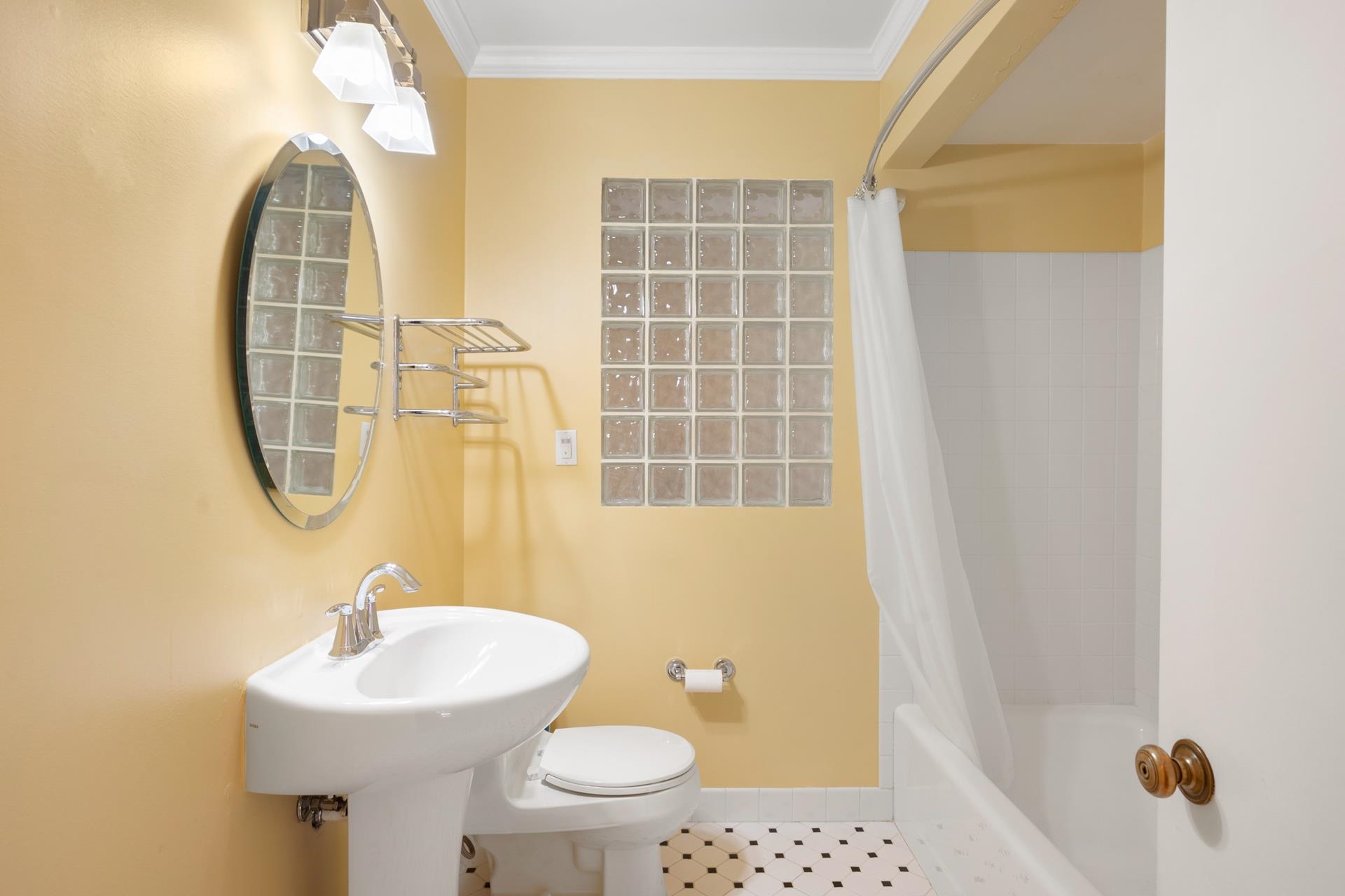 1925 South Syringa Road Spokane, WA 99203 - Photo 26 of 46 Gallery Image 26