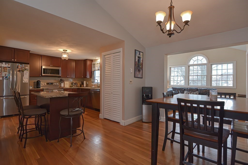 61 Rivers Lane Malden, MA 02148 - Photo 9 of 42 Gallery Image 9