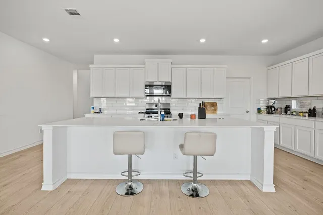 $3,300 | 1648 Tinnen House Street, Georgetown, TX 78628