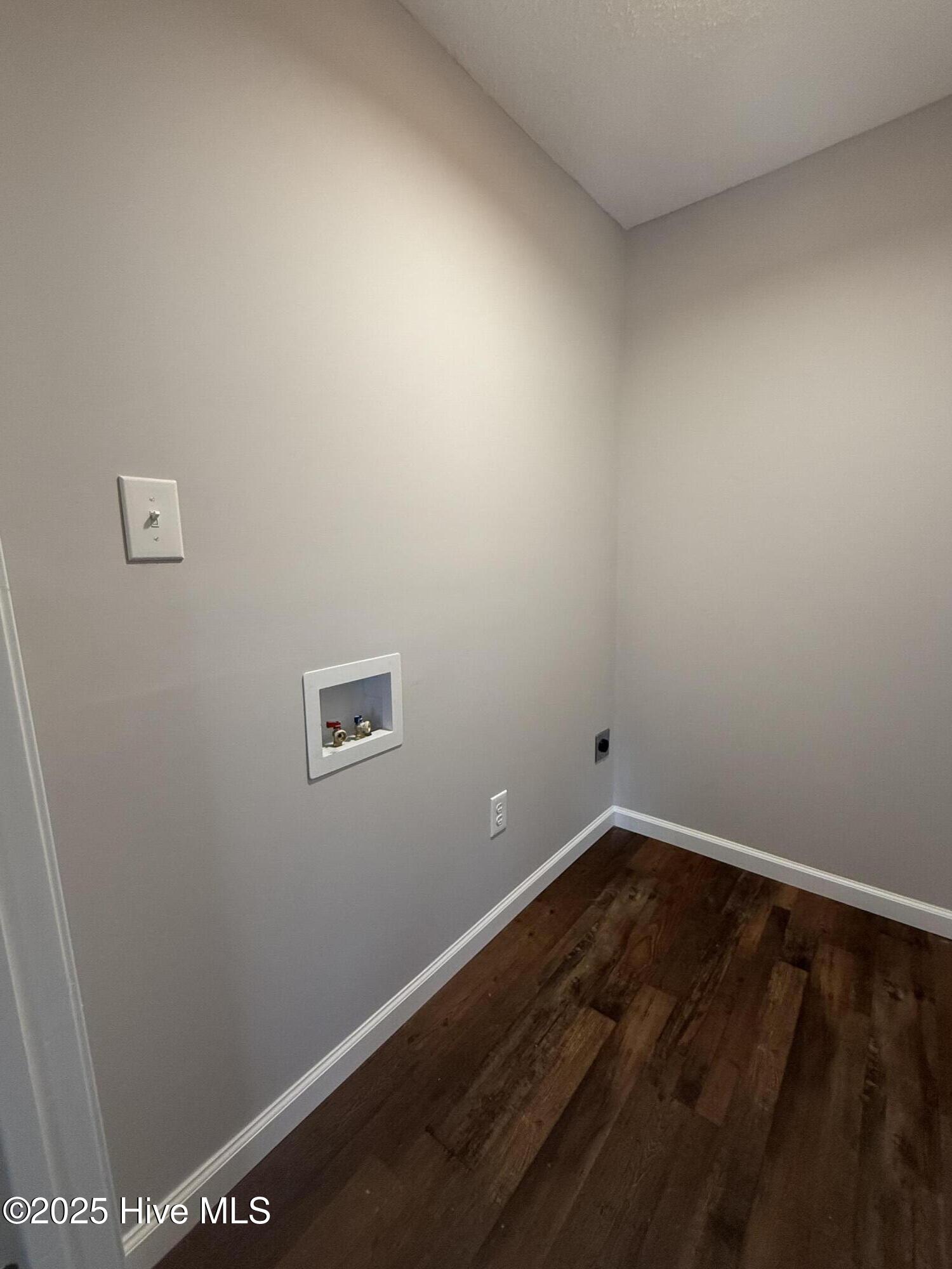 1277 Mt Tabor Road Creswell, NC 27928 - Photo 33 of 35 Laundry Room
