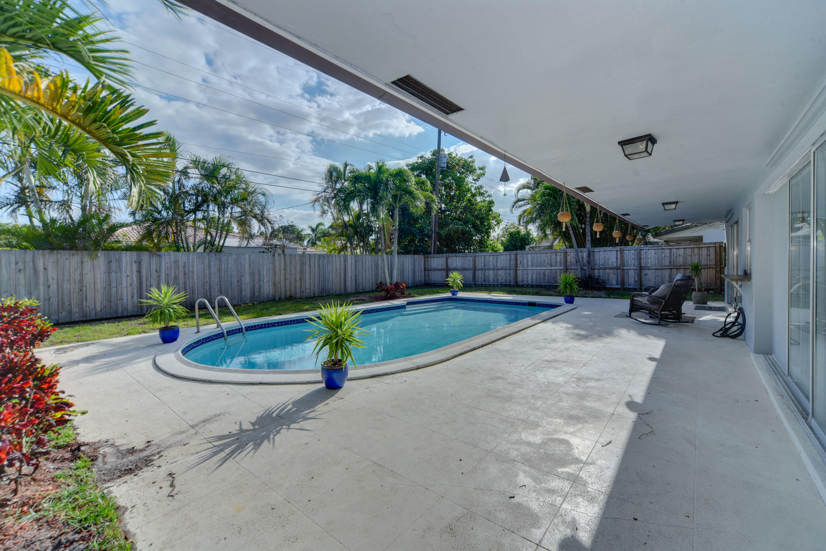 1298 Southwest 13th Street Boca Raton, FL 33486 - Photo 24 of 28 25 Pool