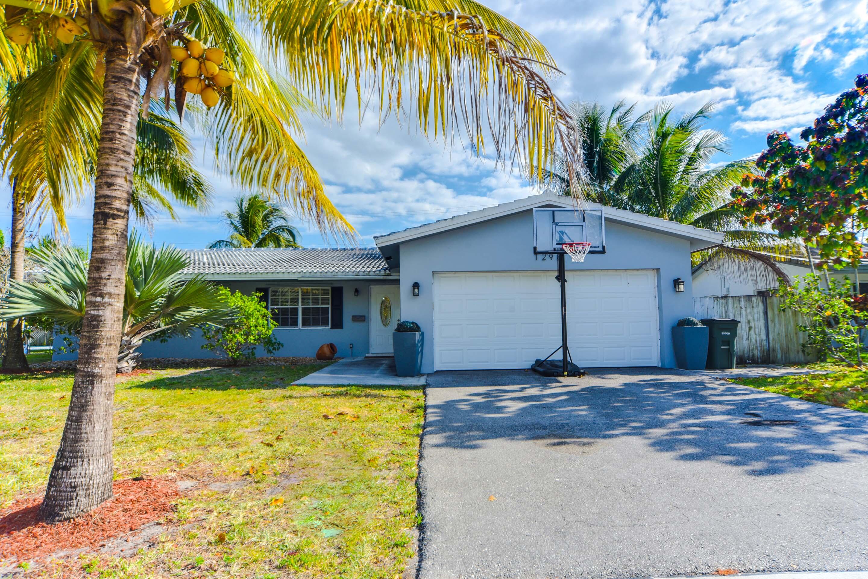 1298 Southwest 13th Street Boca Raton, FL 33486 - Photo 27 of 28 28 Front Exterior