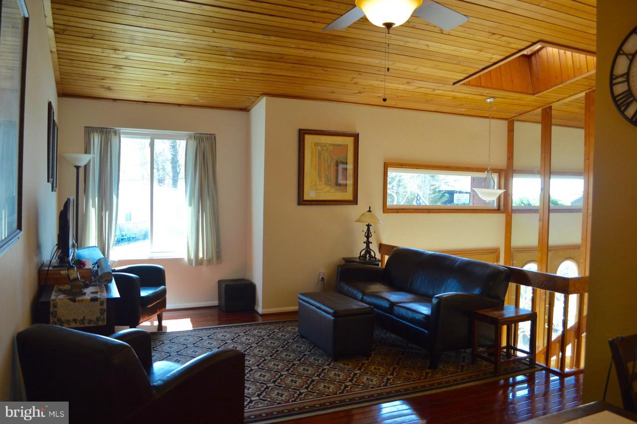 701 Dill Road Severna Park, MD 21146 - Photo 20 of 23 Living Room