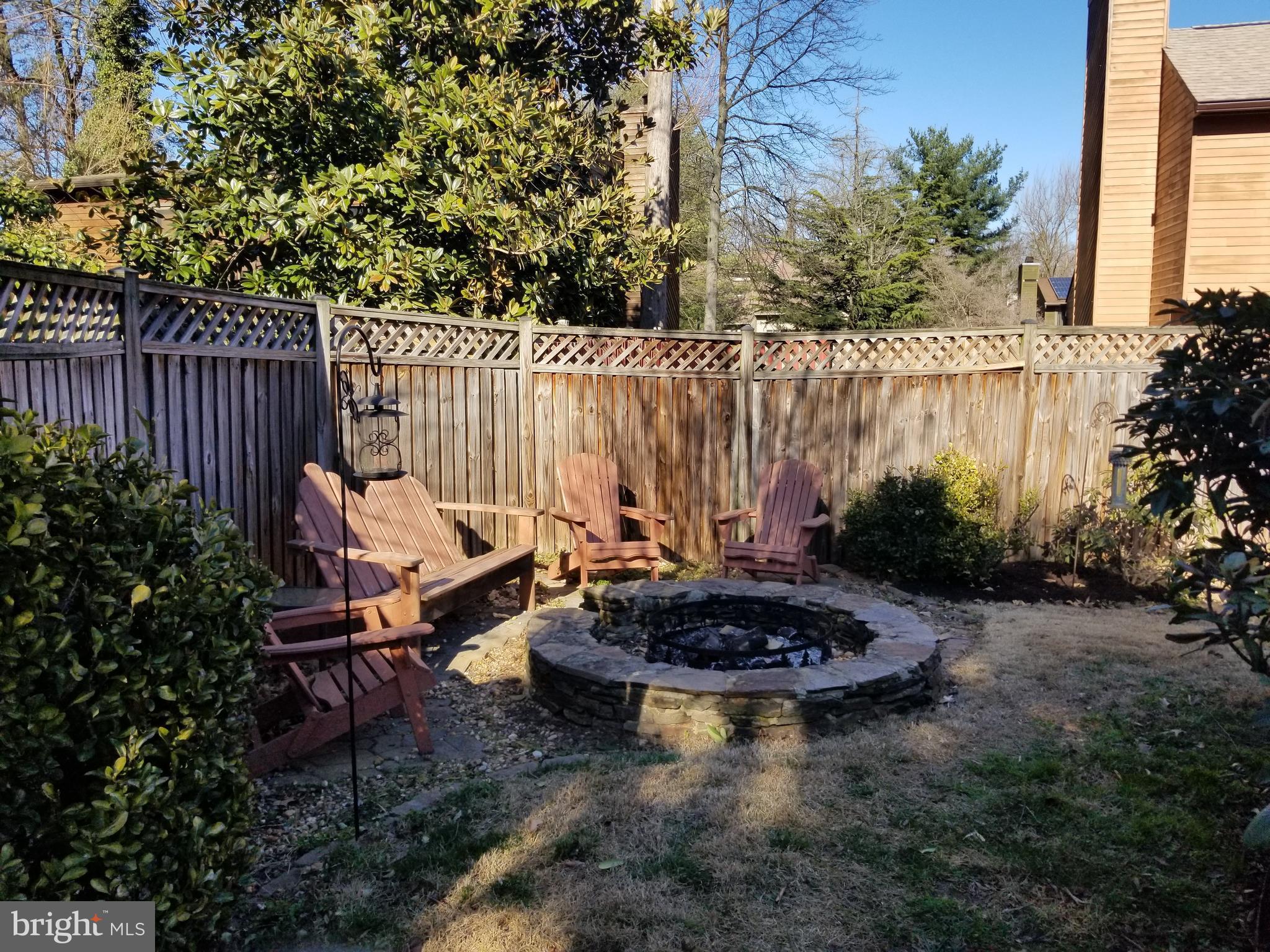 701 Dill Road Severna Park, MD 21146 - Photo 5 of 23 Exterior (Rear)