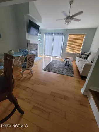 $1,600 | 211 St Luke Court, Wilmington, NC 28409