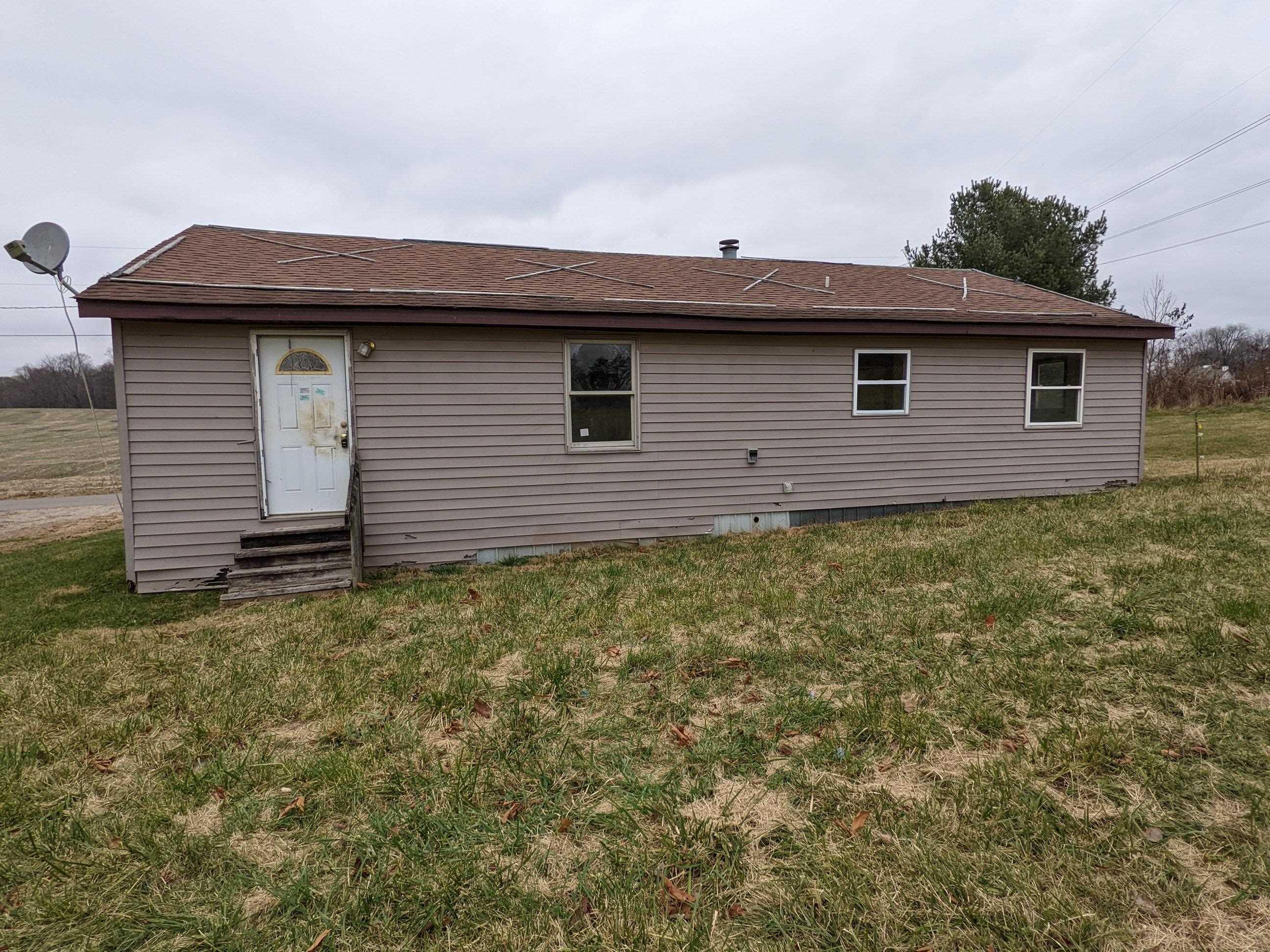 3750 East Tulip Road Bloomfield, IN 47424 - Photo 2 of 12
