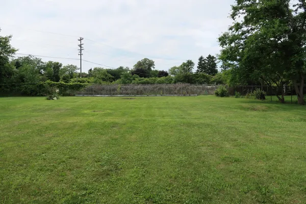 $49,900 | 1800 12th Avenue, Somers, WI 53140