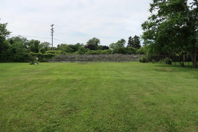 $55,000 | 1800 12th Avenue, Somers, WI 53140