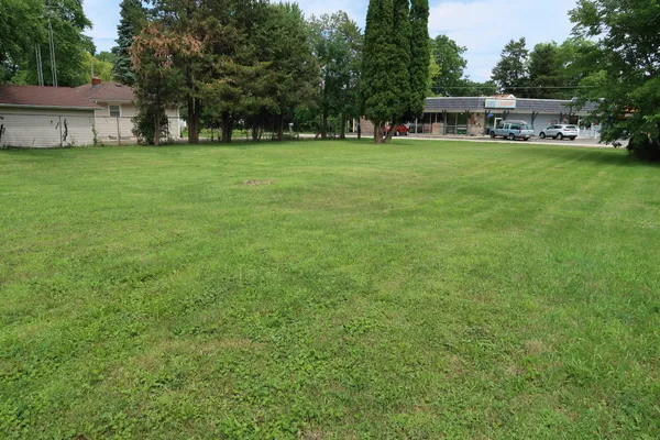$49,900 | 1800 12th Avenue, Somers, WI 53140