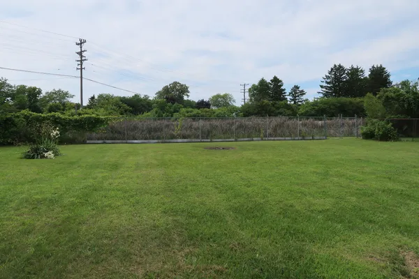 $49,900 | 1800 12th Avenue, Somers, WI 53140