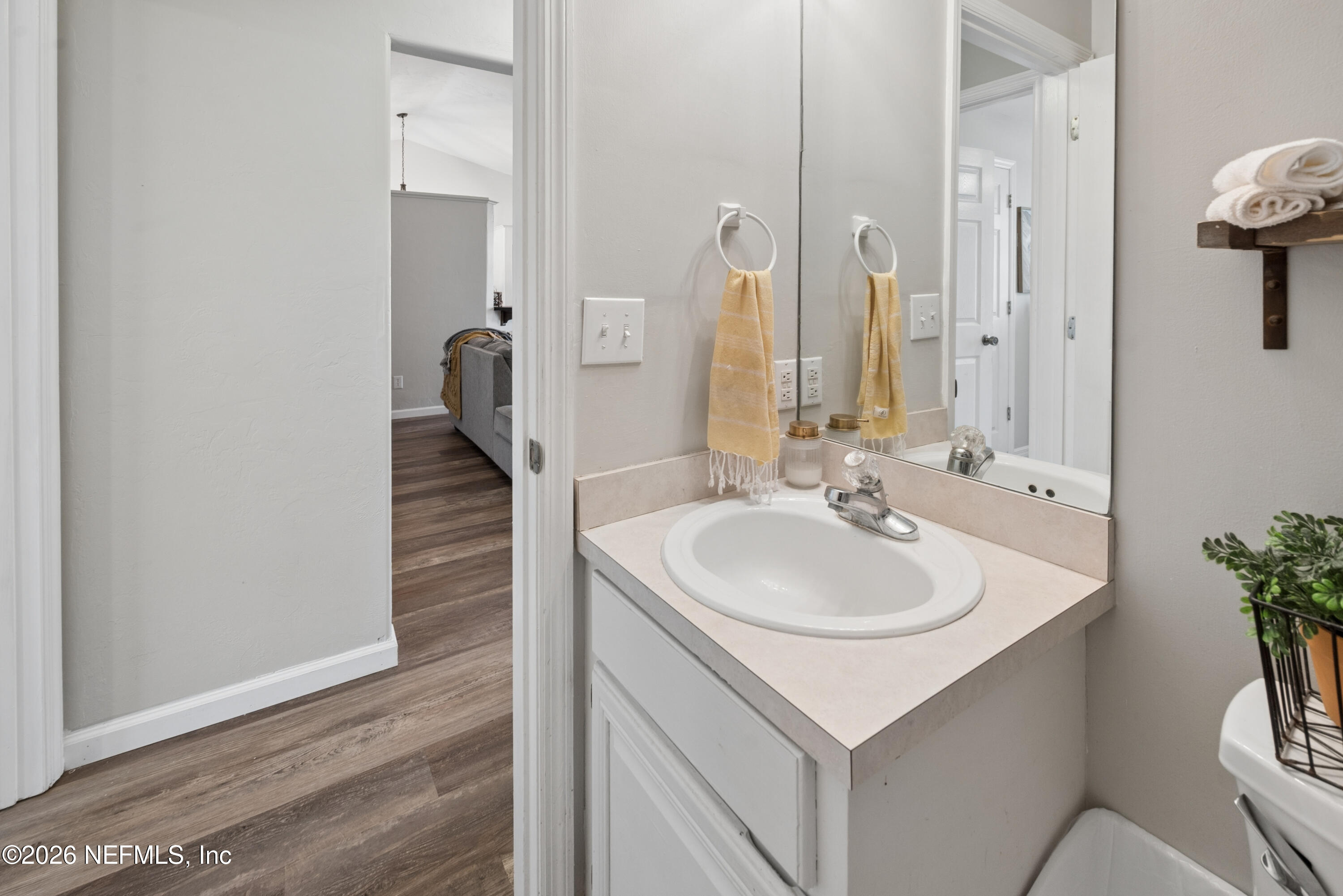 1659 Highway 230 Starke, FL 32091 - Photo 29 of 48 a bathroom with a sink and a mirror