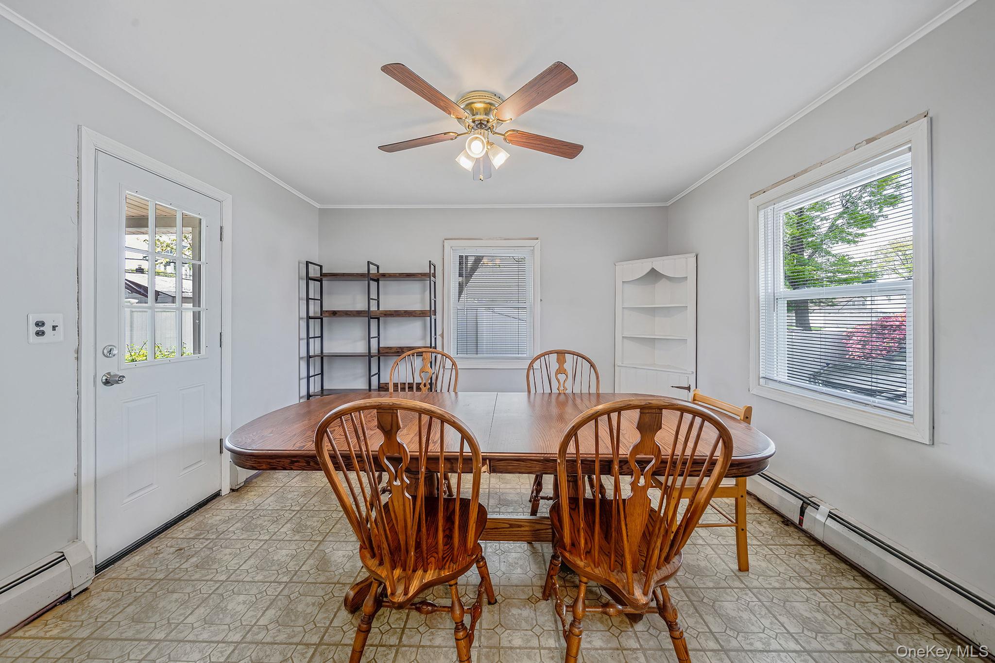48 Hollyhock Road Levittown, NY 11756 - Photo 11 of 22