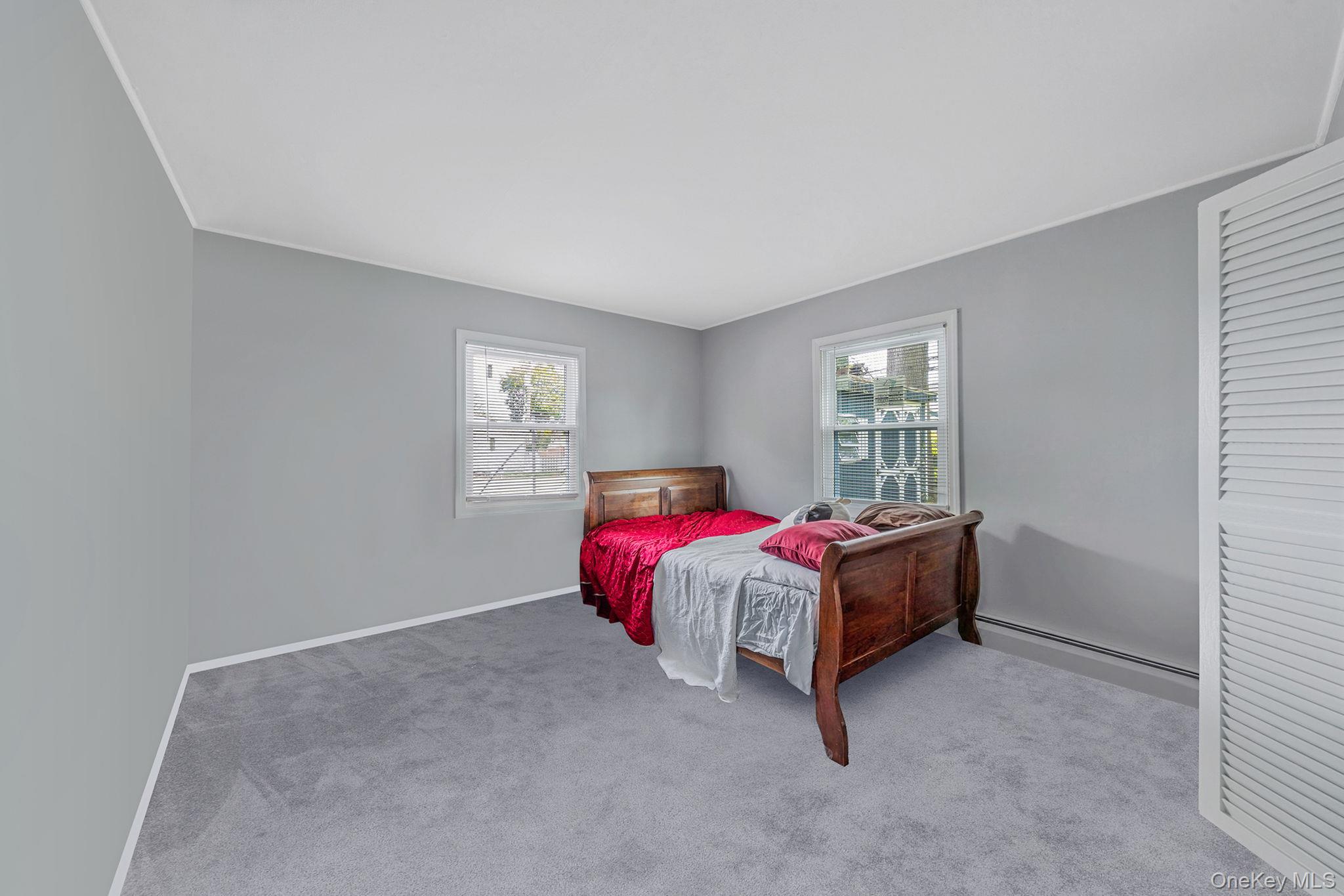 48 Hollyhock Road Levittown, NY 11756 - Photo 13 of 22