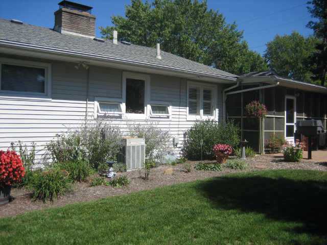 2471 Johnston Road Columbus, OH 43220 - Photo 4 of 10