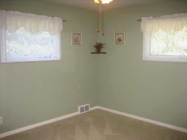 2471 Johnston Road Columbus, OH 43220 - Photo 6 of 10