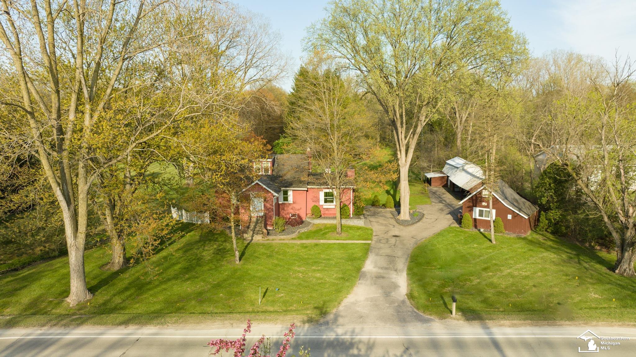 24433 Sumpter Road Belleville, MI 48111 - Photo 75 of 82 50105681-74.JPG