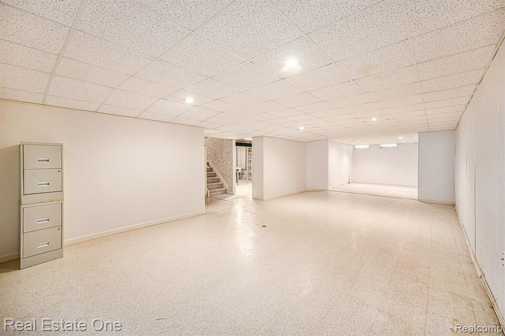 2184 Reagan Drive Rochester Hills, MI 48309 - Photo 23 of 28