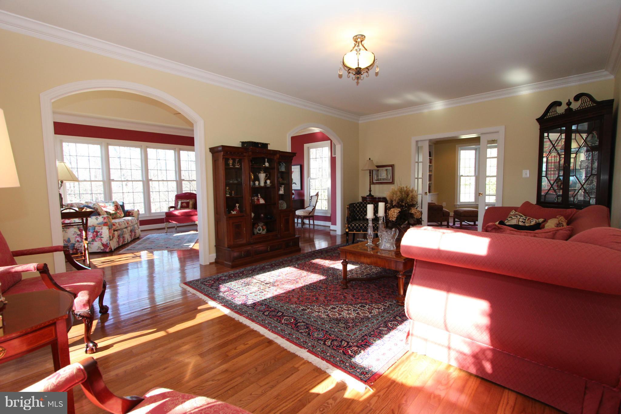 11292 Stones Throw Drive Reston, VA 20194 - Photo 3 of 30 Living Room