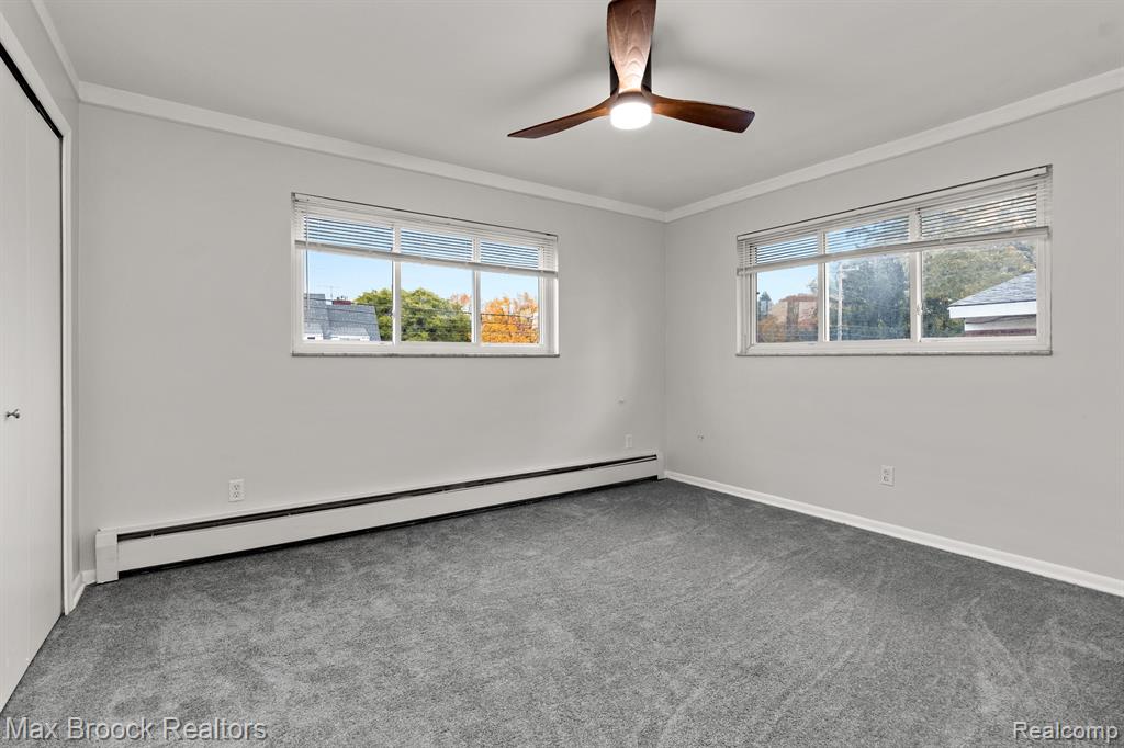 15249 East 9 Mile Road Eastpointe, MI 48021 - Photo 14 of 15