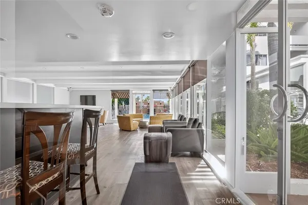 $3,950 | 7250 Franklin Avenue, Unit 409, Los Angeles, CA 90046