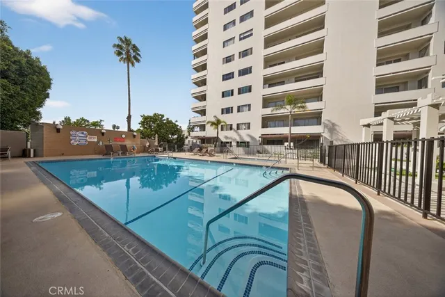 $4,750 | 7250 Franklin Avenue, Los Angeles, CA 90046