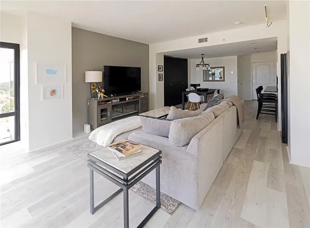 $329,000 | 3475 Oak Valley Road Northeast, Unit 1405, Atlanta, GA 30326