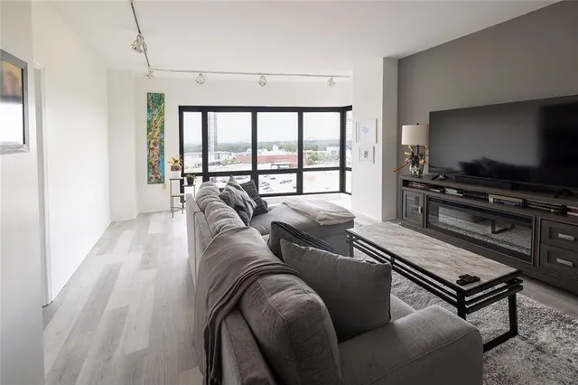 $329,000 | 3475 Oak Valley Road Northeast, Unit 1405, Atlanta, GA 30326