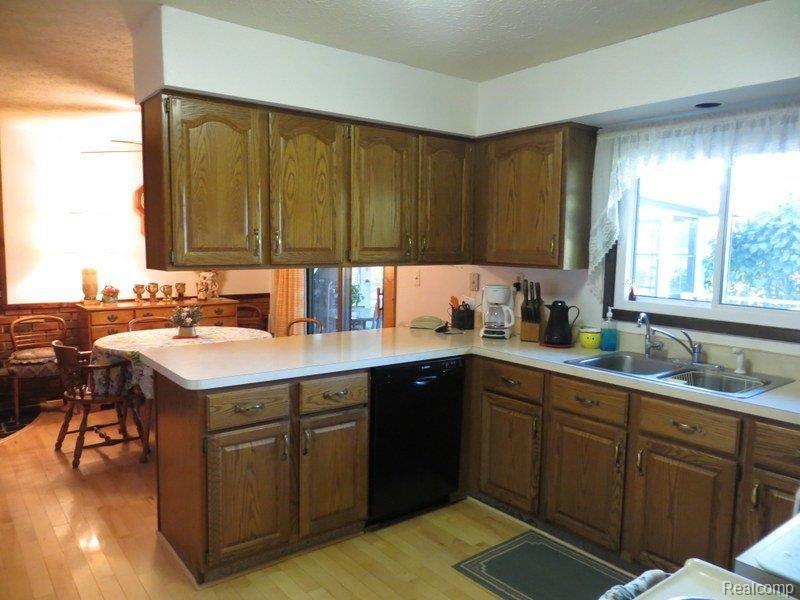 4745 East Allen Road Howell, MI 48855 - Photo 7 of 23 Kitchen 2.JPG