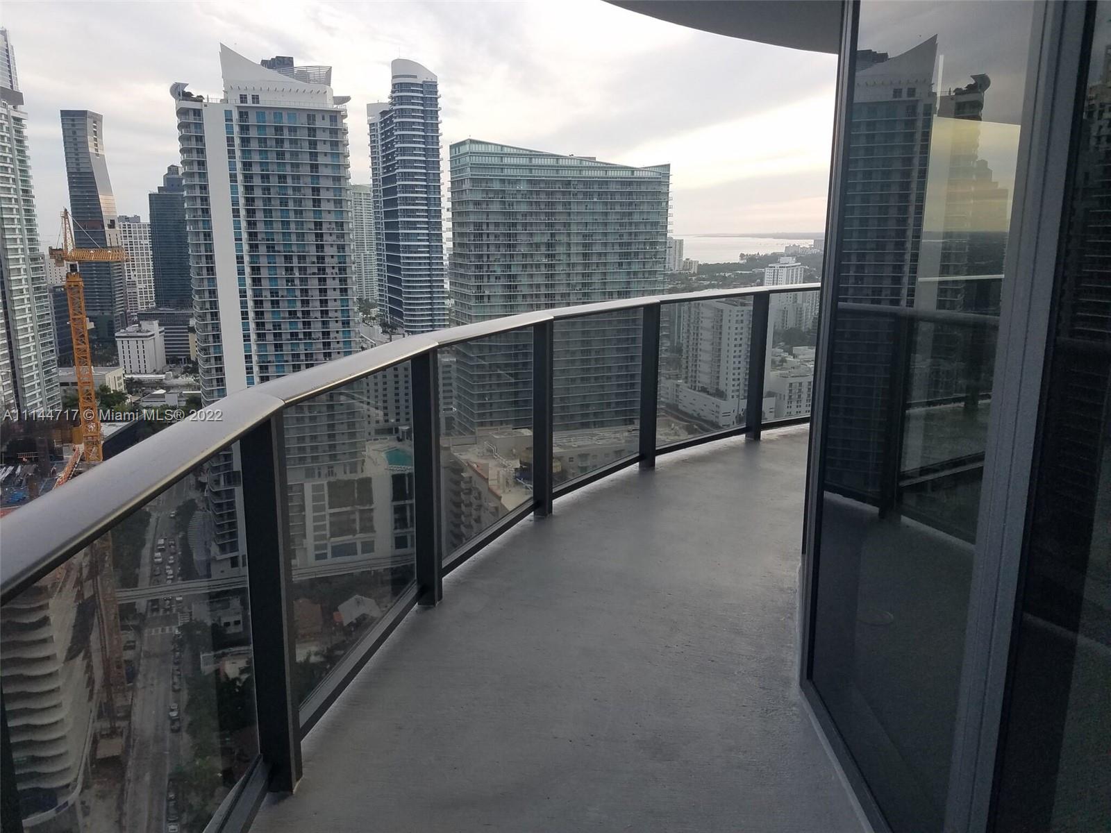 45 Southwest 9th Street, Unit 3103 Miami, FL 33130 - Photo 2 of 23 a view of balcony with city view