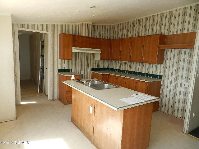 527 West Simmons Road Tucson, AZ 85705 - Photo 8 of 16
