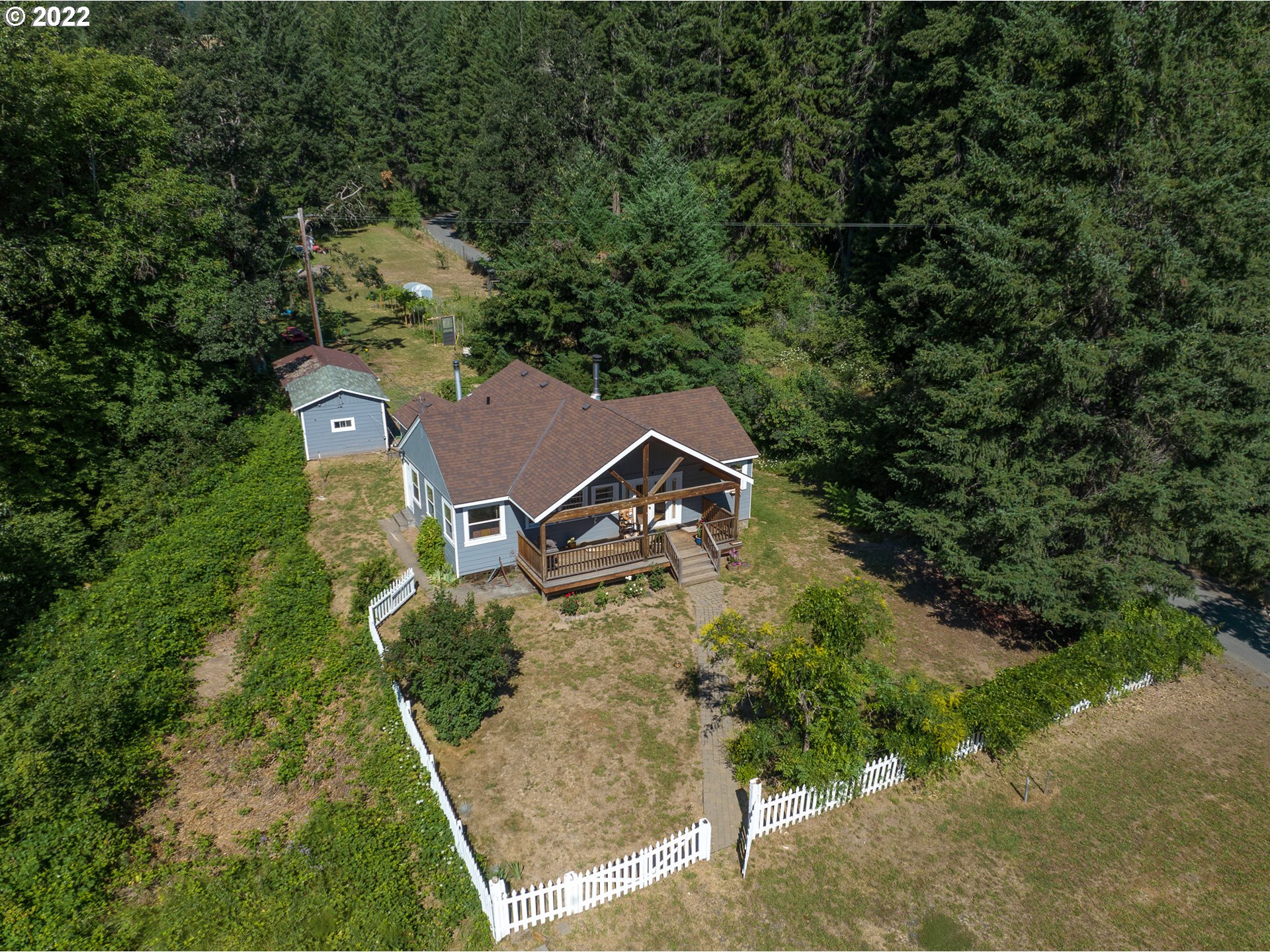 66 Lower Spring Creek Road White Salmon, WA 98672 - Photo 1 of 32 Gallery Image 1