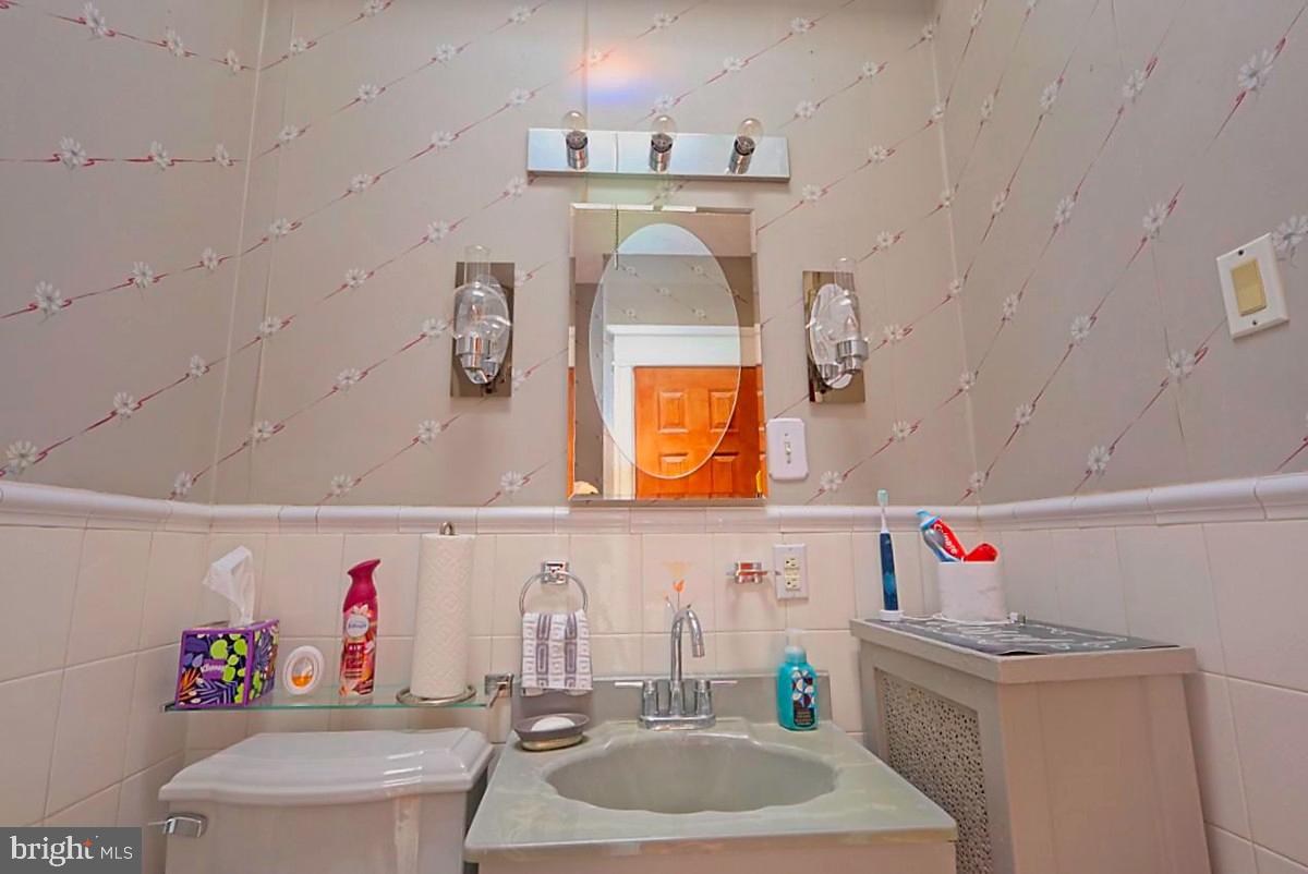 5376 Morse Street Philadelphia, PA 19131 - Photo 6 of 14 Gallery Image 6