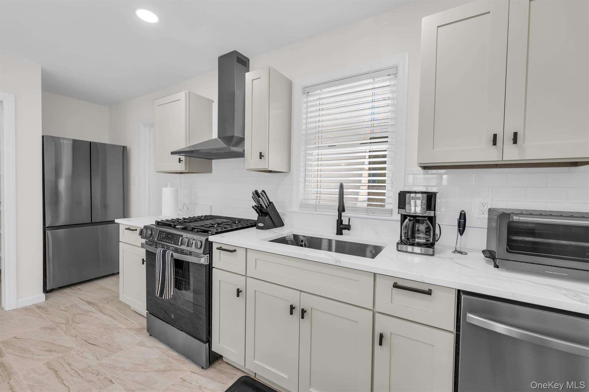 8 North Westbury Road Hampton Bays, NY 11946 - Photo 13 of 50
