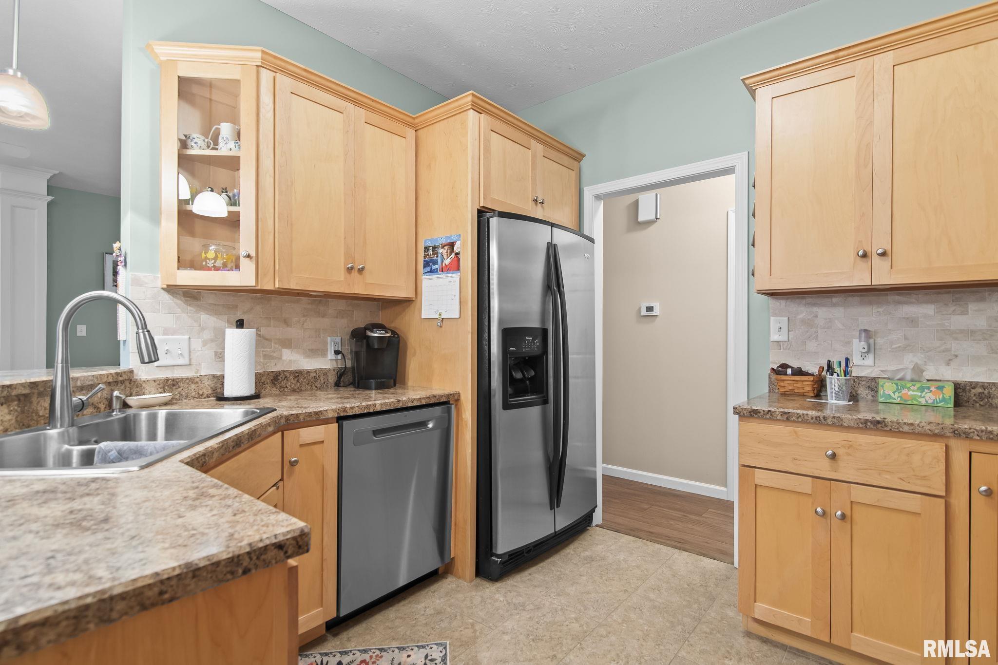 2503 Interlacken Drive Springfield, IL 62704 - Photo 11 of 36