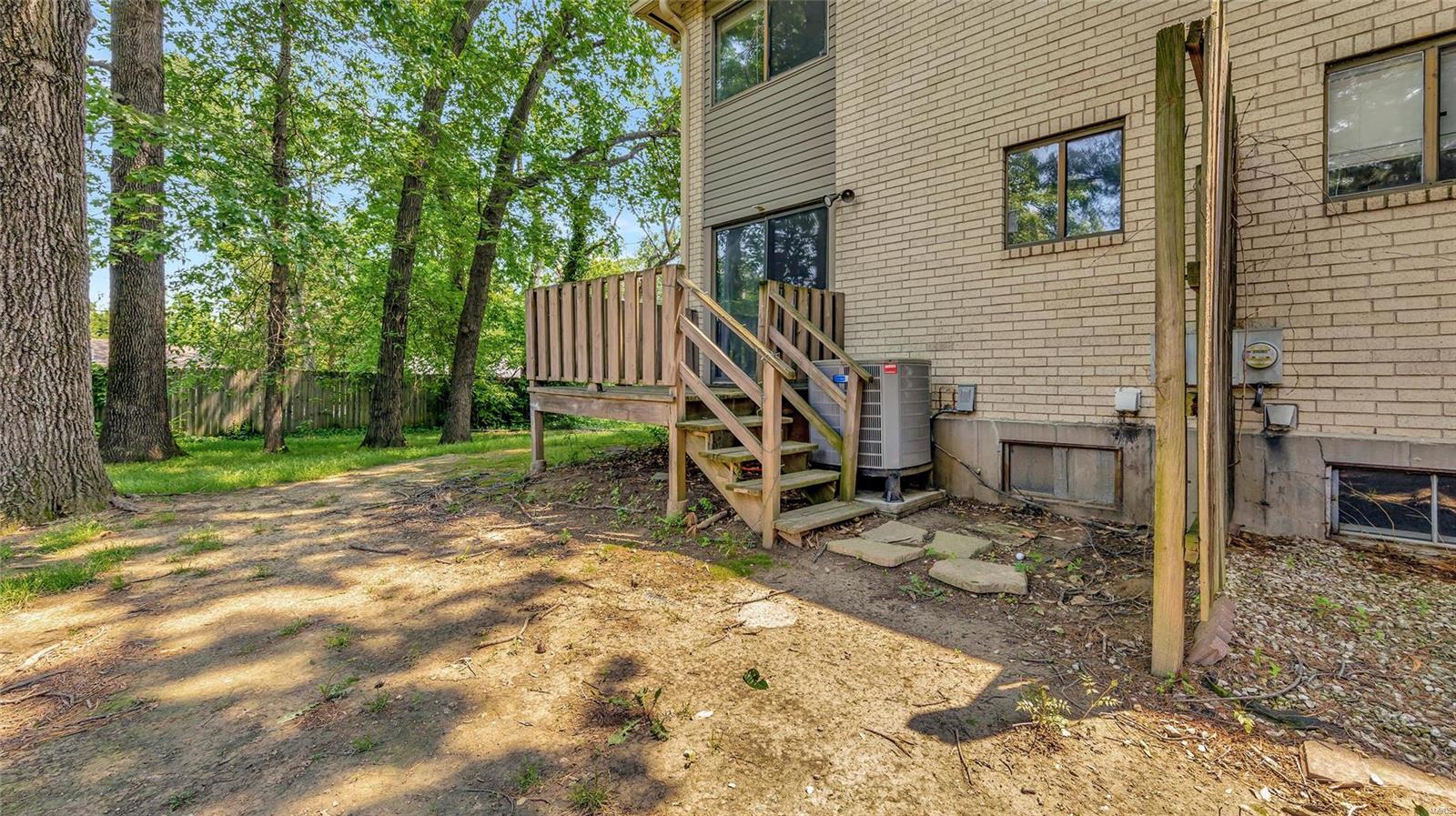 873 Portsdown Road Ballwin, MO 63011 - Photo 28 of 32 Gallery Image 28
