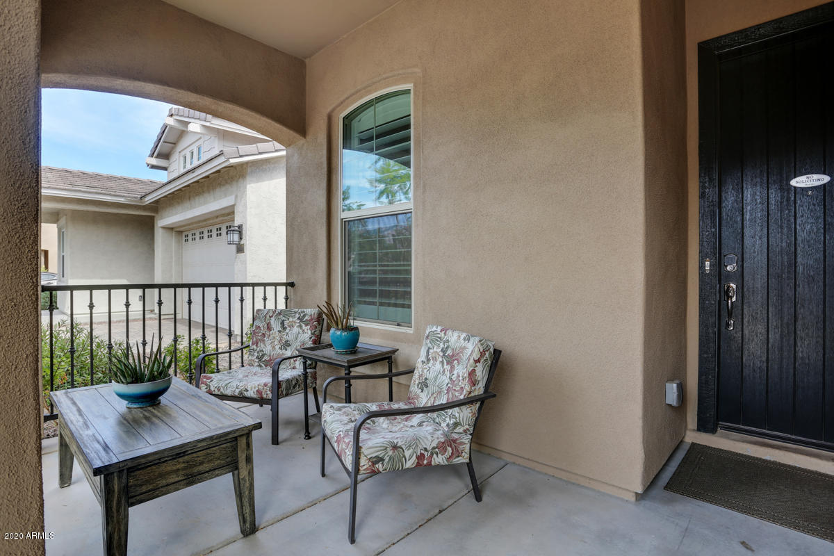 20573 West Point Ridge Road Buckeye, AZ 85396 - Photo 4 of 33 4-Entry