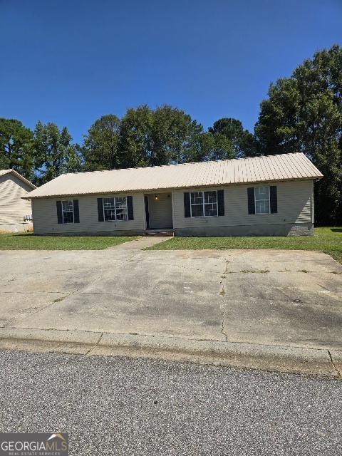 2313 Laura Ct